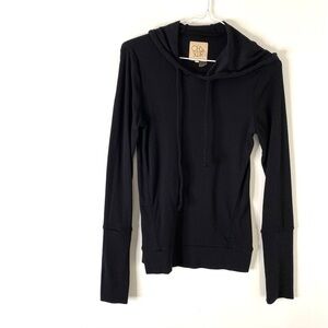 Chaser Black Ribbed Long Sleeve Hooded Pullover Stretch Lightweight